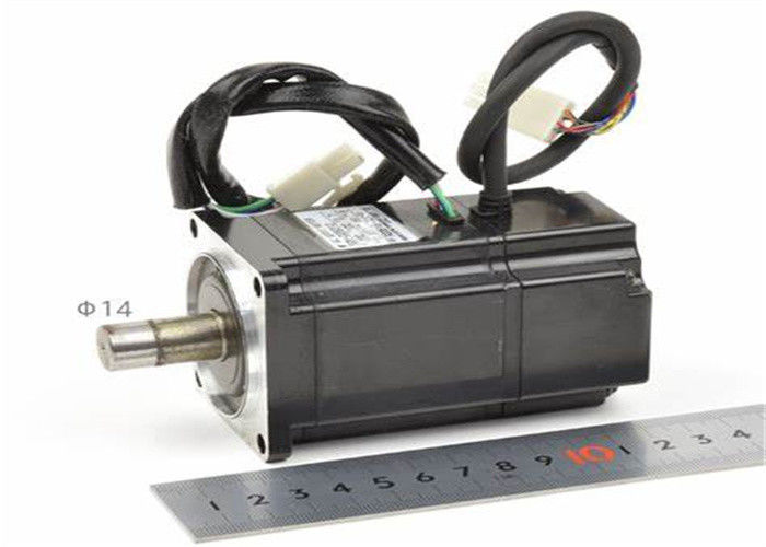 Yaskawa SGM-02B312 Novo Servomotor na caixa original 100V