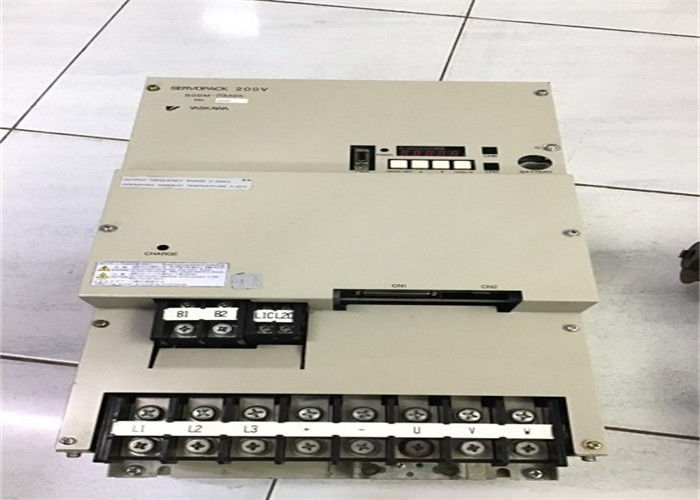 Yaskawa SGDM-1AADA-A AC Servo Drives Novos na caixa original