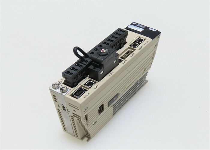 SGDV-R90A21A Novo Servo Amplificador AC de 220 V na caixa original