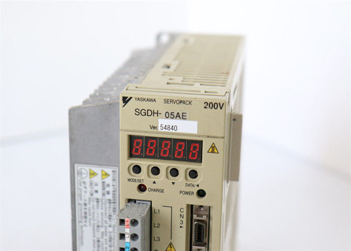 Yaskawa Sigma série 2 SGDH-05AE Servo Drives Novos na caixa