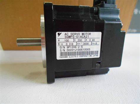 Servo motor de 220V Yaskawa SGMPS-01ACA21 Novo e Original