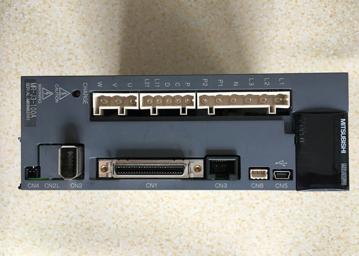 Mitsubishi AC Servo Drive MR-J3-100A-S042 1KW 200V Amplificador de saída 170V 0-360Hz 6.0A