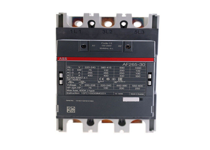 O AF265-30-11-13 é um contador de 3 polos - 1000 V IEC ou 600 V UL com contatos auxiliares pré-montados