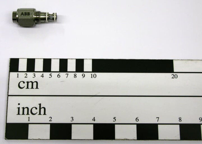 ABB 3HNA012517-001 2/2 VALVA PARA FLUIDOS França (FR) O peso líquido do produto é de 0,066 kg