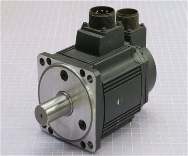 Mitsubishi HC-RFS103 AC Servo Motor 6.5A 129V 3000RPM 1KW IP65 NOVO